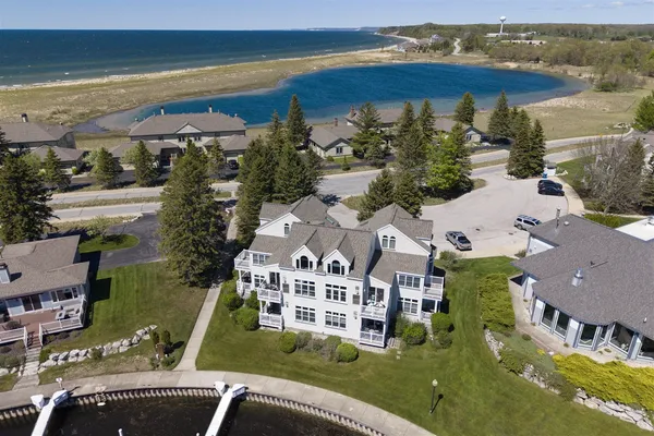 $309,000 | 6 Brookharbor North, Manistee, MI 49660