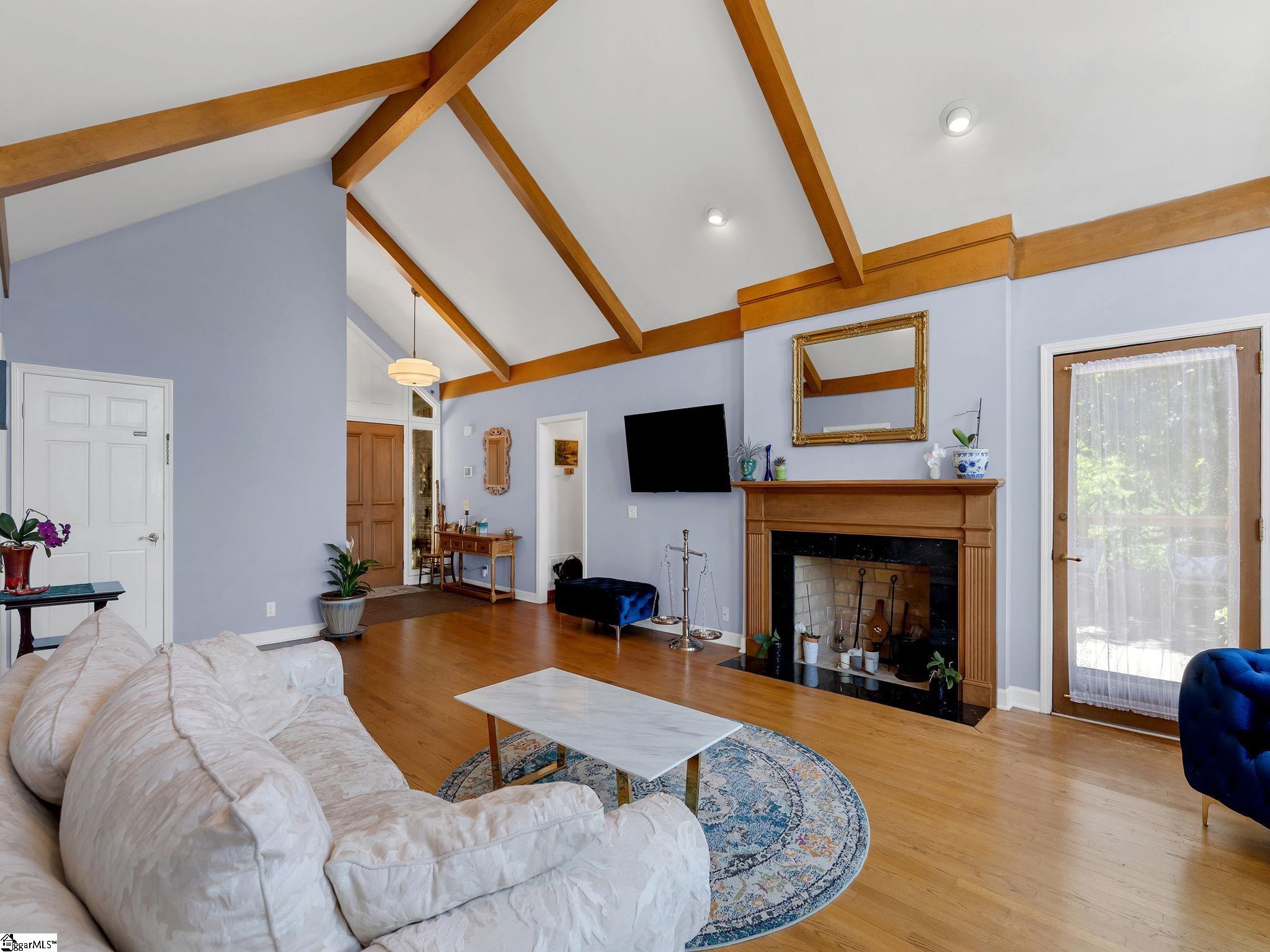 875 Altamont Road Greenville, SC 29609 - Photo 6 of 48