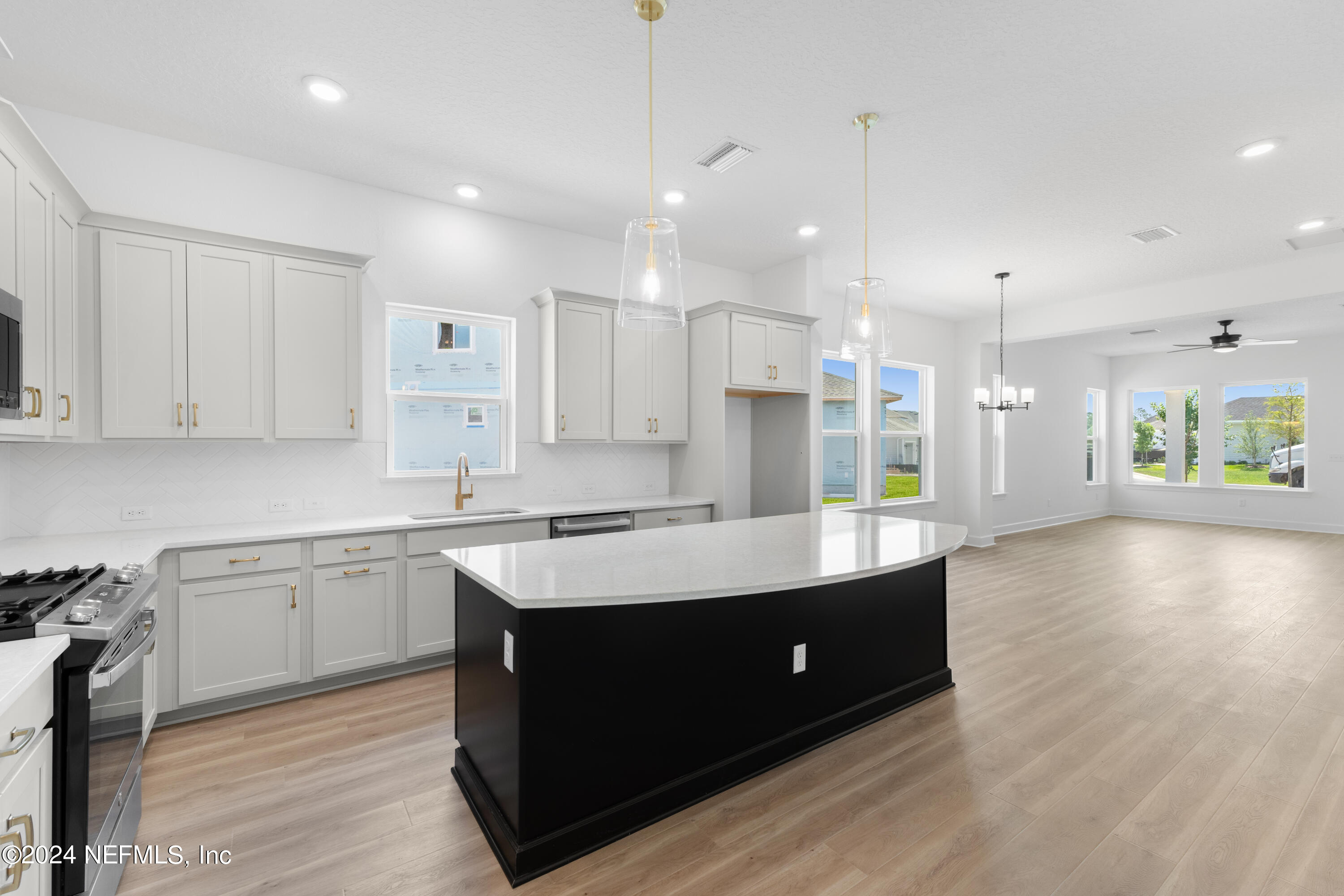 136 Alston Drive St. Augustine, FL 32092 - Photo 3 of 15 dsc06613