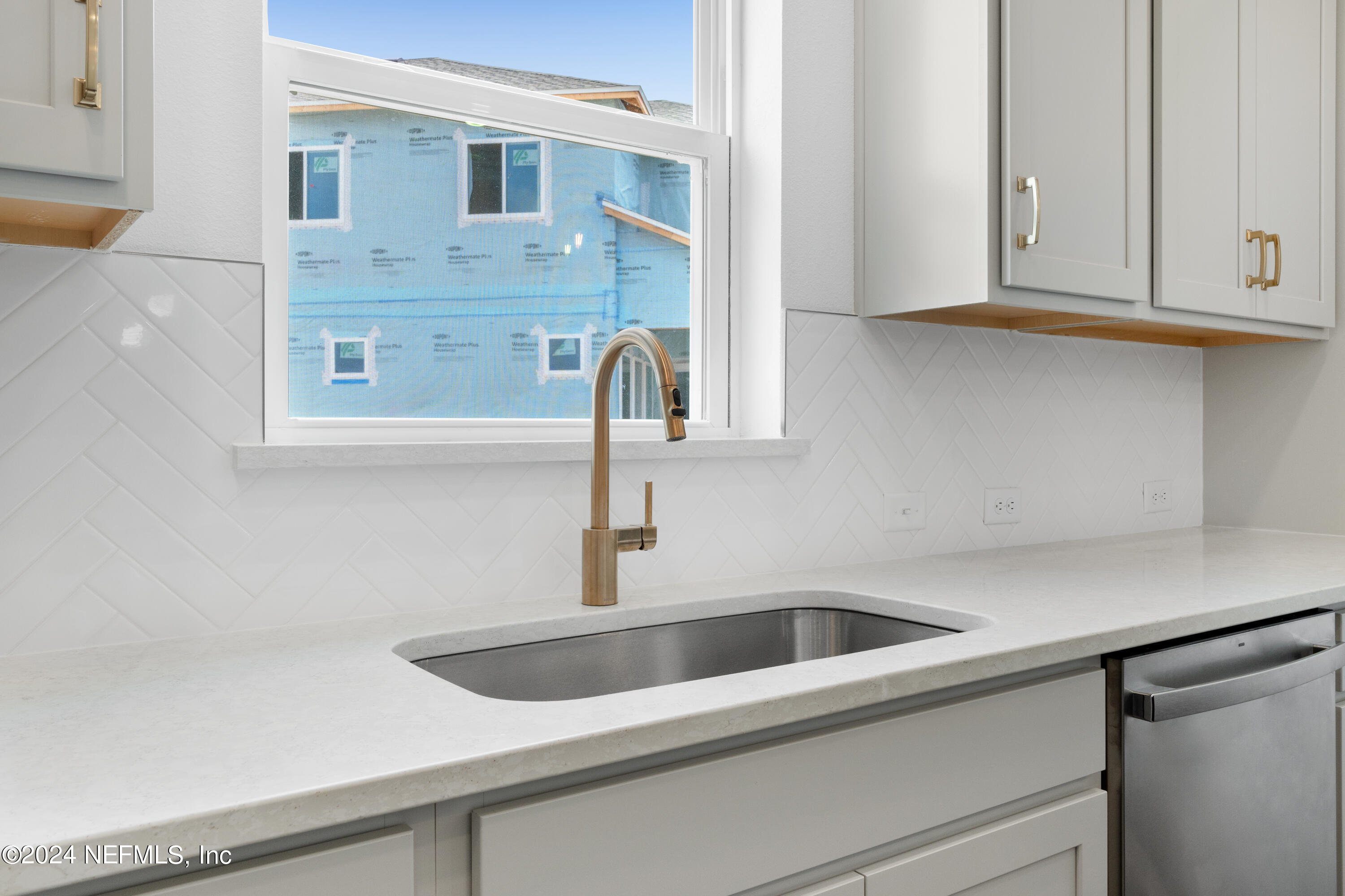 136 Alston Drive St. Augustine, FL 32092 - Photo 6 of 15 dsc06688