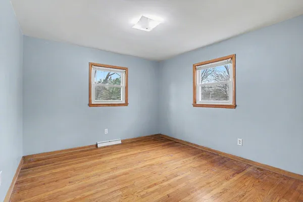 $215,000 | 20100 East Avenue North, Battle Creek, MI 49017