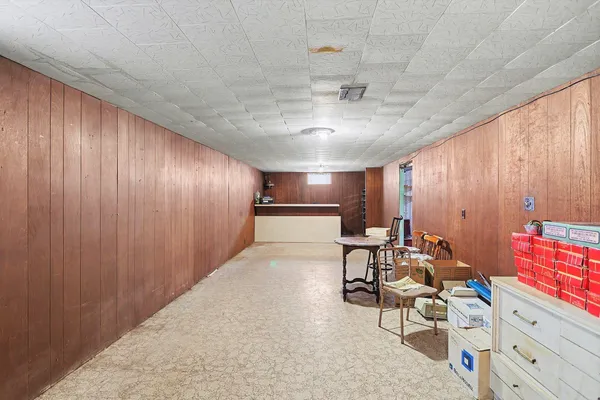$215,000 | 20100 East Avenue North, Battle Creek, MI 49017