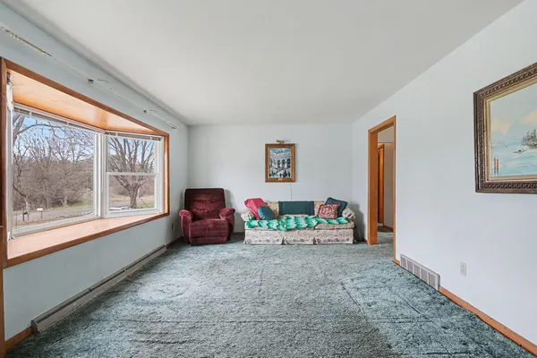 $215,000 | 20100 East Avenue North, Battle Creek, MI 49017