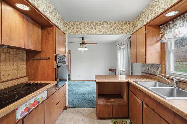 $215,000 | 20100 East Avenue North, Battle Creek, MI 49017