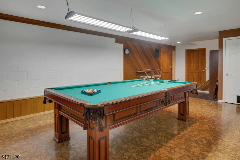 63 Twin Oaks Road Bridgewater, NJ 08807 - Photo 32 of 36