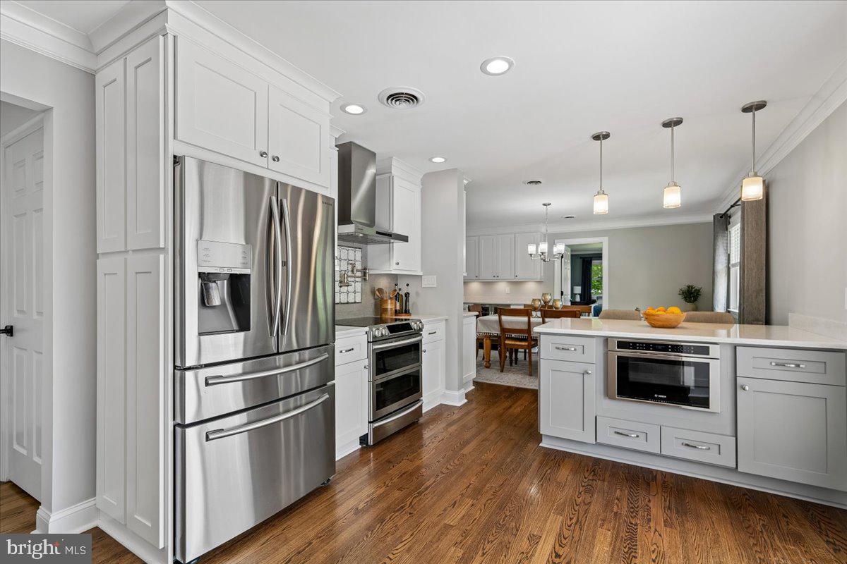 1946 Briggs Chaney Road Silver Spring, MD 20905 - Photo 17 of 92 Updated Kitchen