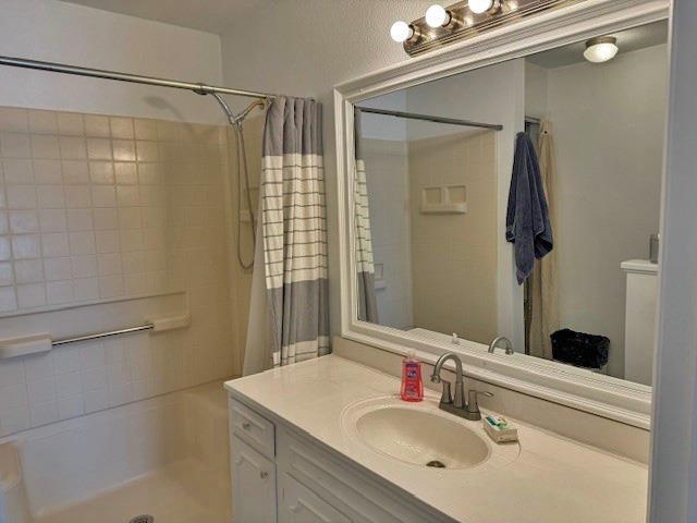 557-28 28 3/4 Road Grand Junction, CO 81501 - Photo 13 of 19 a bathroom with a sink and shower