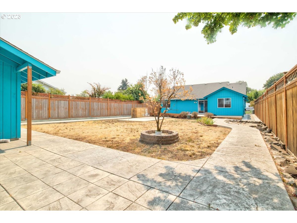 1410 T Street Springfield, OR 97477 - Photo 41 of 42