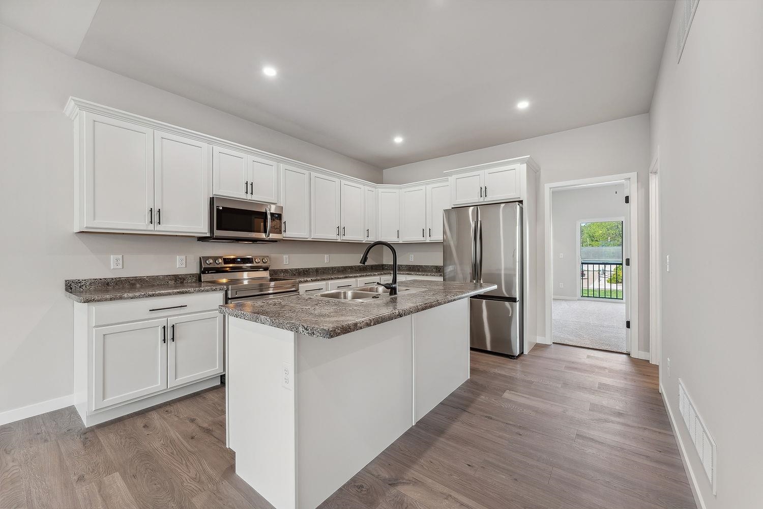 216 South Dewey Reedsburg, WI 53959 - Photo 11 of 29