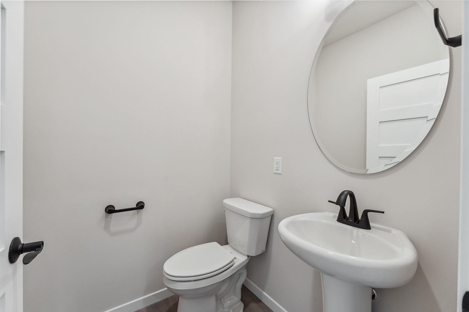 216 South Dewey Reedsburg, WI 53959 - Photo 14 of 29