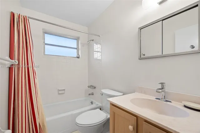 $799,000 | 8525 Southwest 100th Avenue, Miami, FL 33176