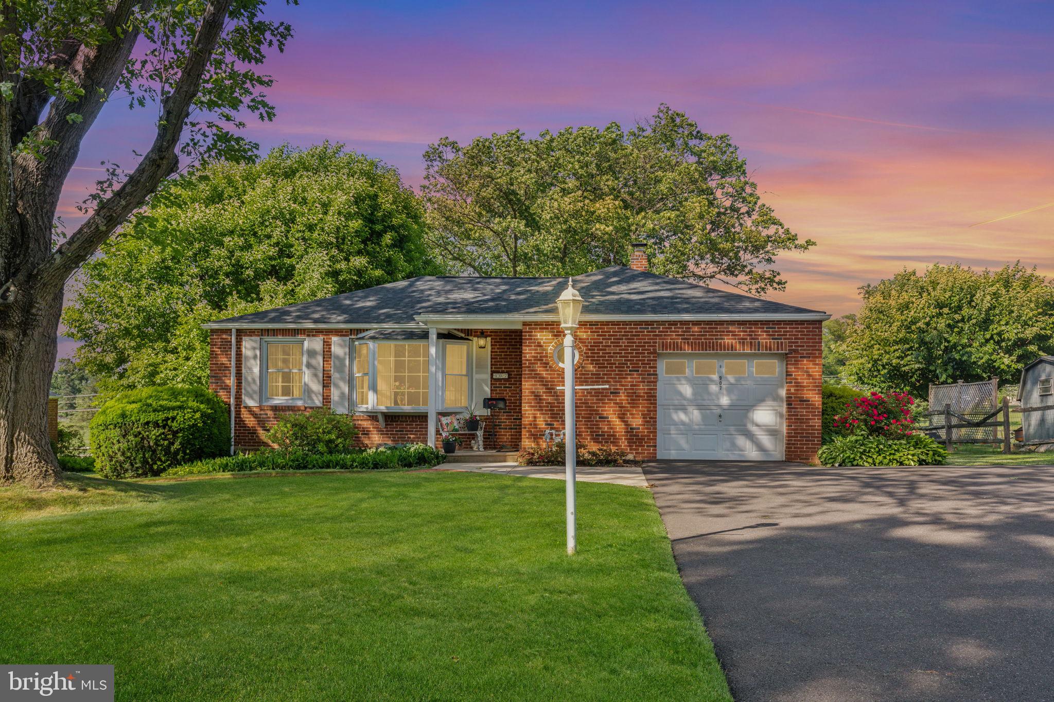 907 Edann Road Oreland, PA 19075 - Photo 1 of 58 Gallery Image 1