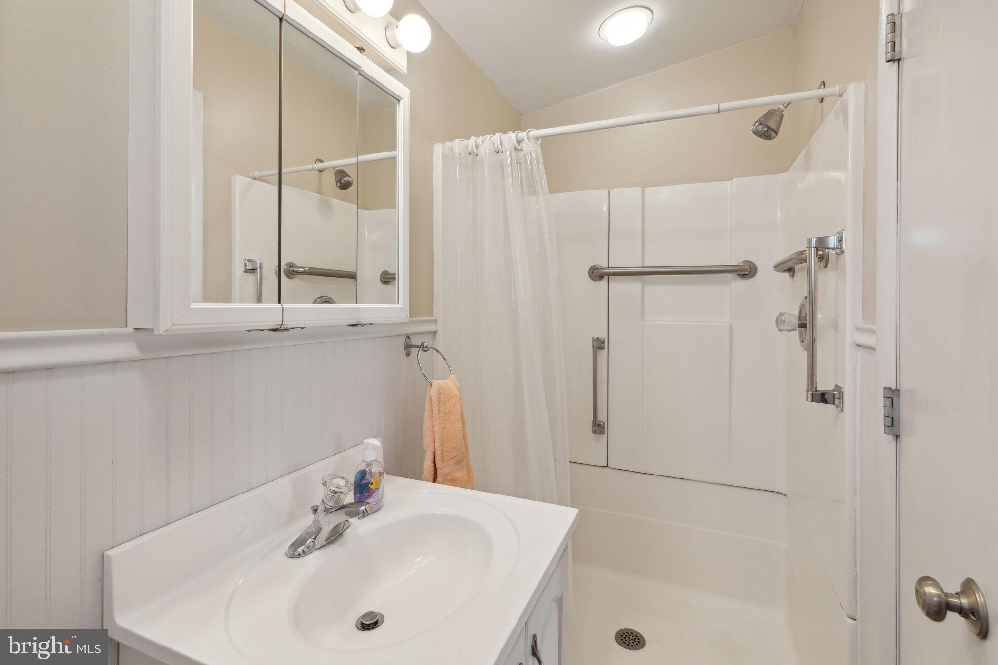 907 Edann Road Oreland, PA 19075 - Photo 31 of 58 Gallery Image 31