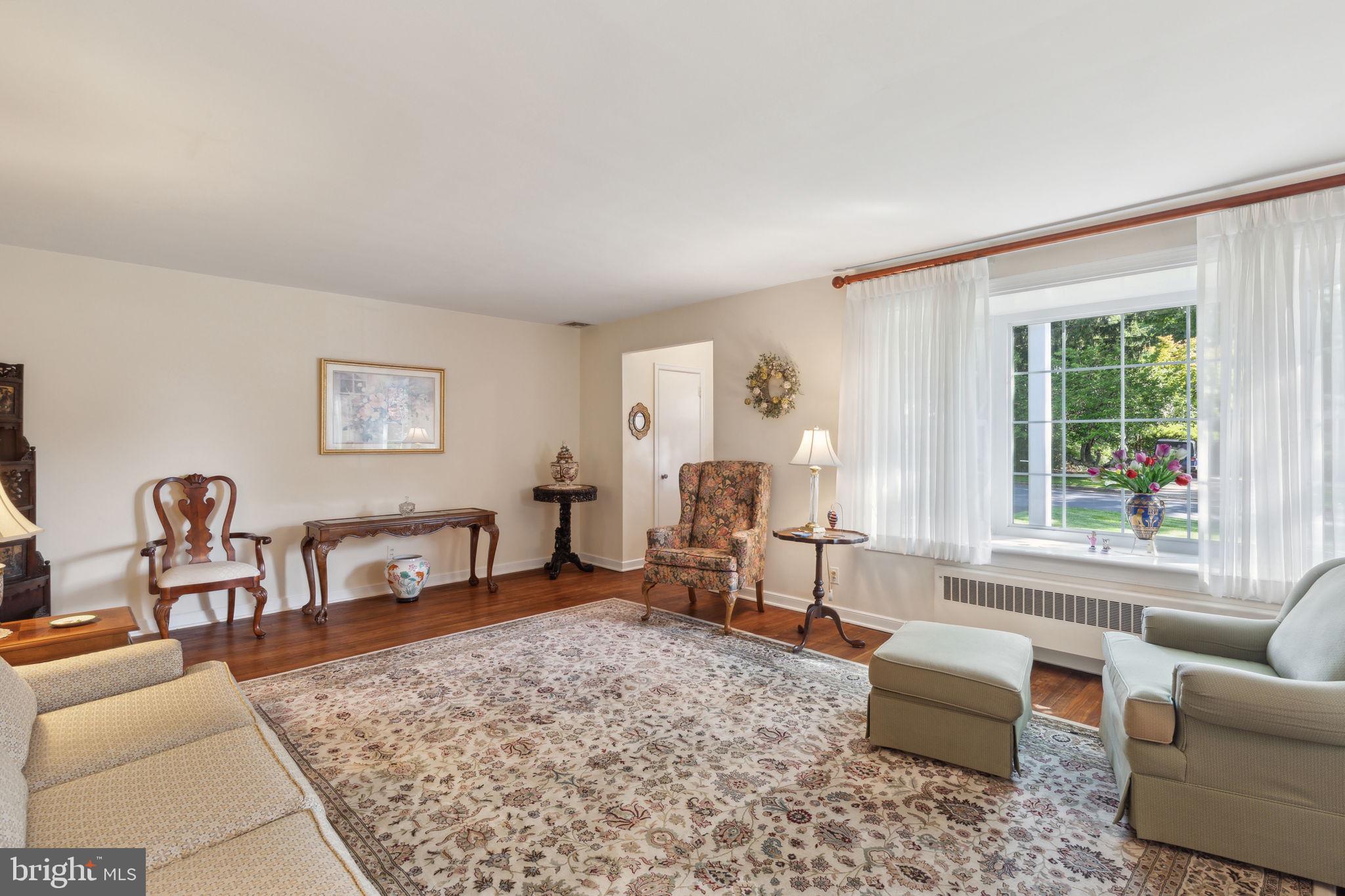 907 Edann Road Oreland, PA 19075 - Photo 10 of 58 Gallery Image 10