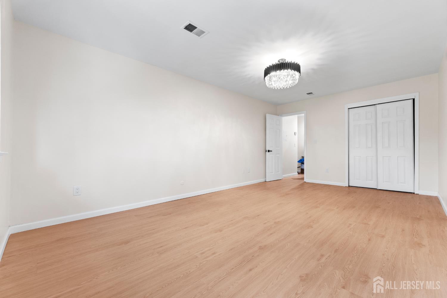 486 College Drive Edison, NJ 08817 - Photo 13 of 19