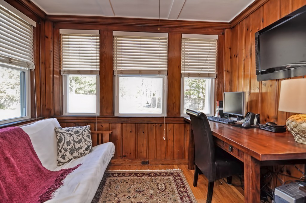 94 Beechwood Road Wellesley, MA 02482 - Photo 14 of 30