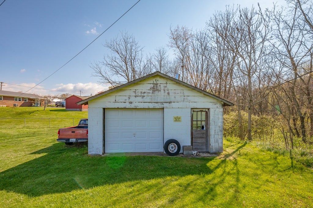 2408 Riverside Road Marion, VA 24354 - Photo 20 of 70 Gallery Image 20