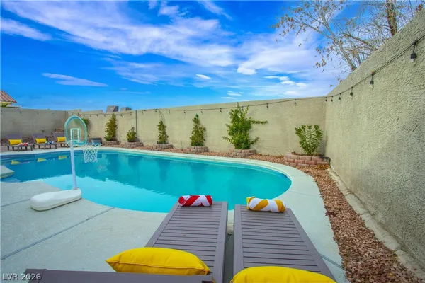 $2,925 | 5235 Zebra Court, North Las Vegas, NV 89031
