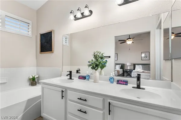 $2,925 | 5235 Zebra Court, North Las Vegas, NV 89031