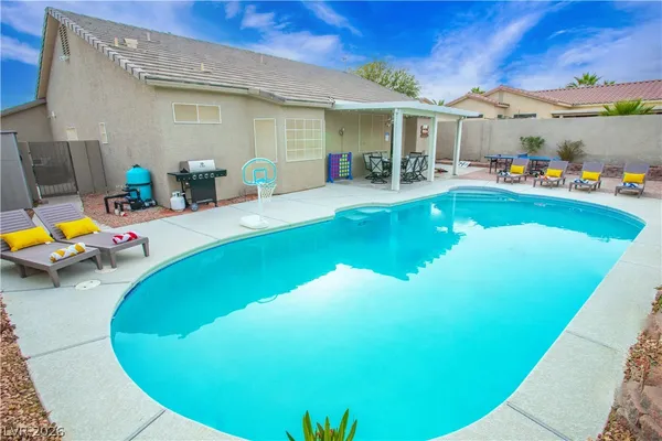 $2,925 | 5235 Zebra Court, North Las Vegas, NV 89031