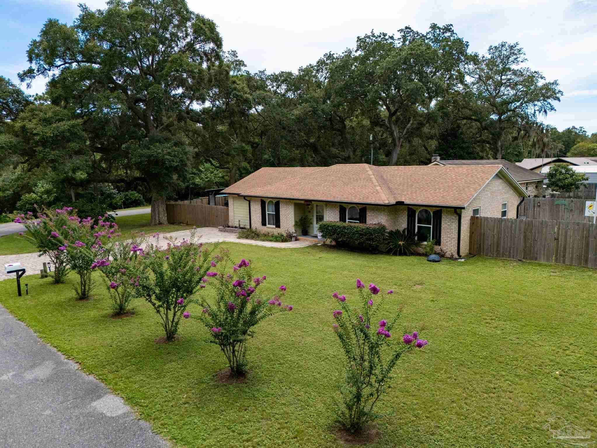 1041 Trout Road Pensacola, FL 32506 - Photo 5 of 59 Gallery Image 5