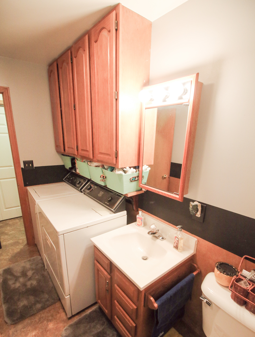 1817 Valley Ridge Lane Dixon, IL 61021 - Photo 13 of 39 Gallery Image 13