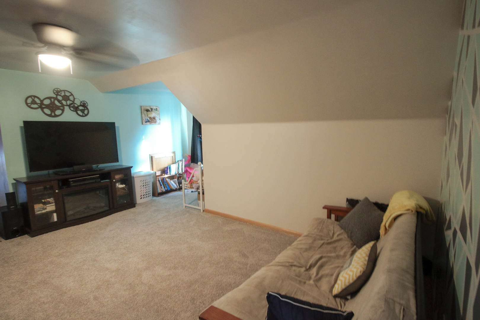 1817 Valley Ridge Lane Dixon, IL 61021 - Photo 19 of 39 Gallery Image 19