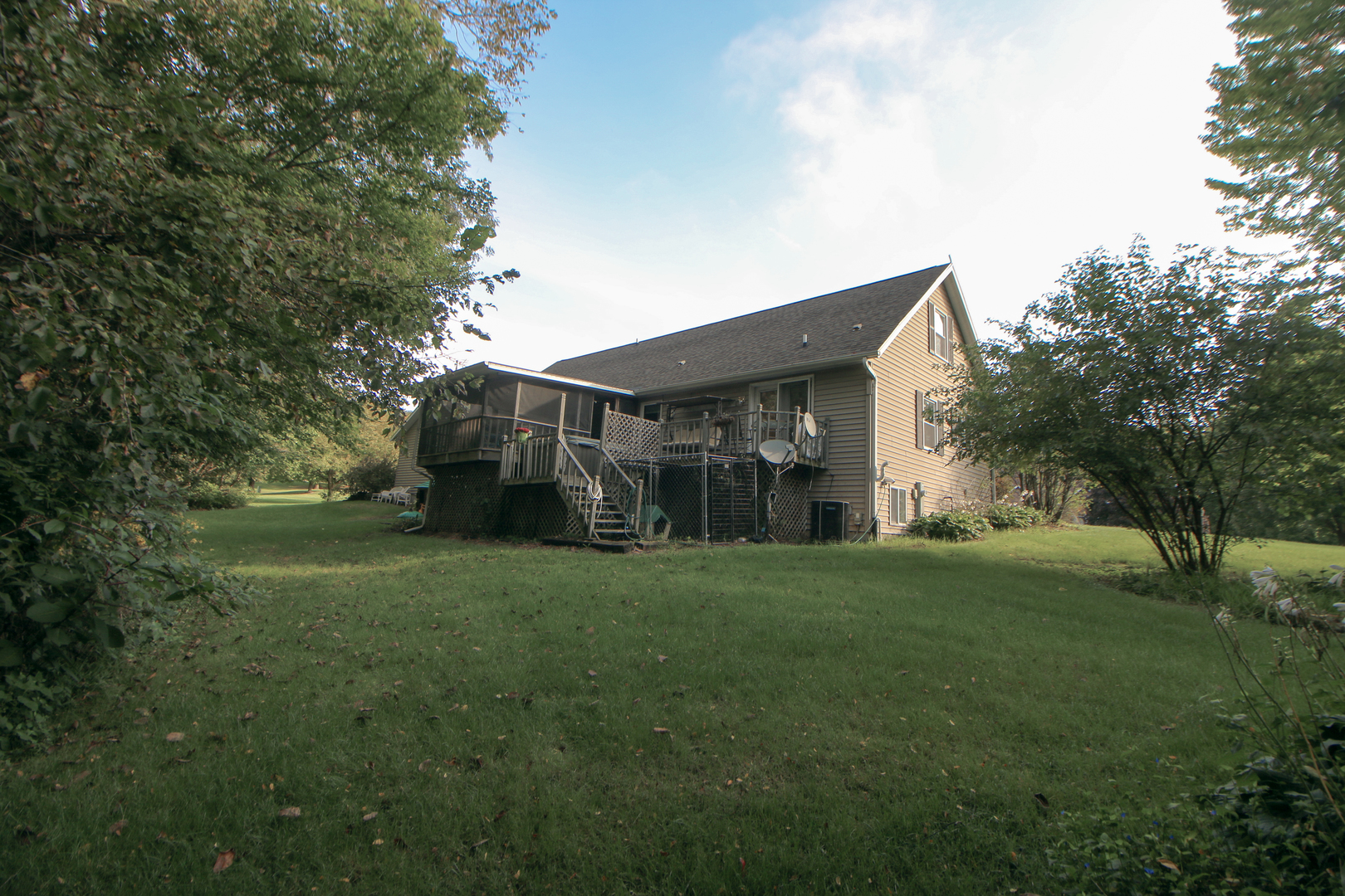 1817 Valley Ridge Lane Dixon, IL 61021 - Photo 25 of 39 Gallery Image 25