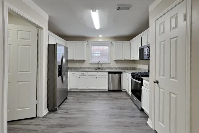 $2,100 | 5510 Forest Trails Drive, Houston, TX 77084