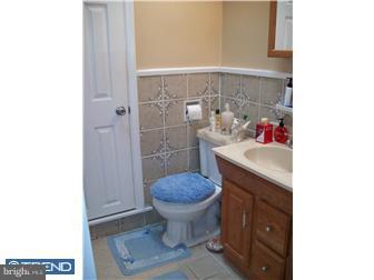 67 Lamport Road Upper Darby, PA 19082 - Photo 12 of 12 Bathroom