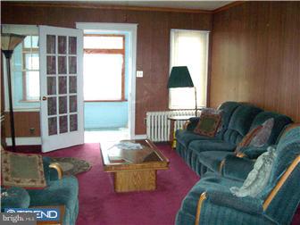 67 Lamport Road Upper Darby, PA 19082 - Photo 3 of 12 Living Room