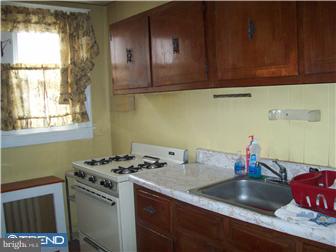 67 Lamport Road Upper Darby, PA 19082 - Photo 7 of 12 Kitchen