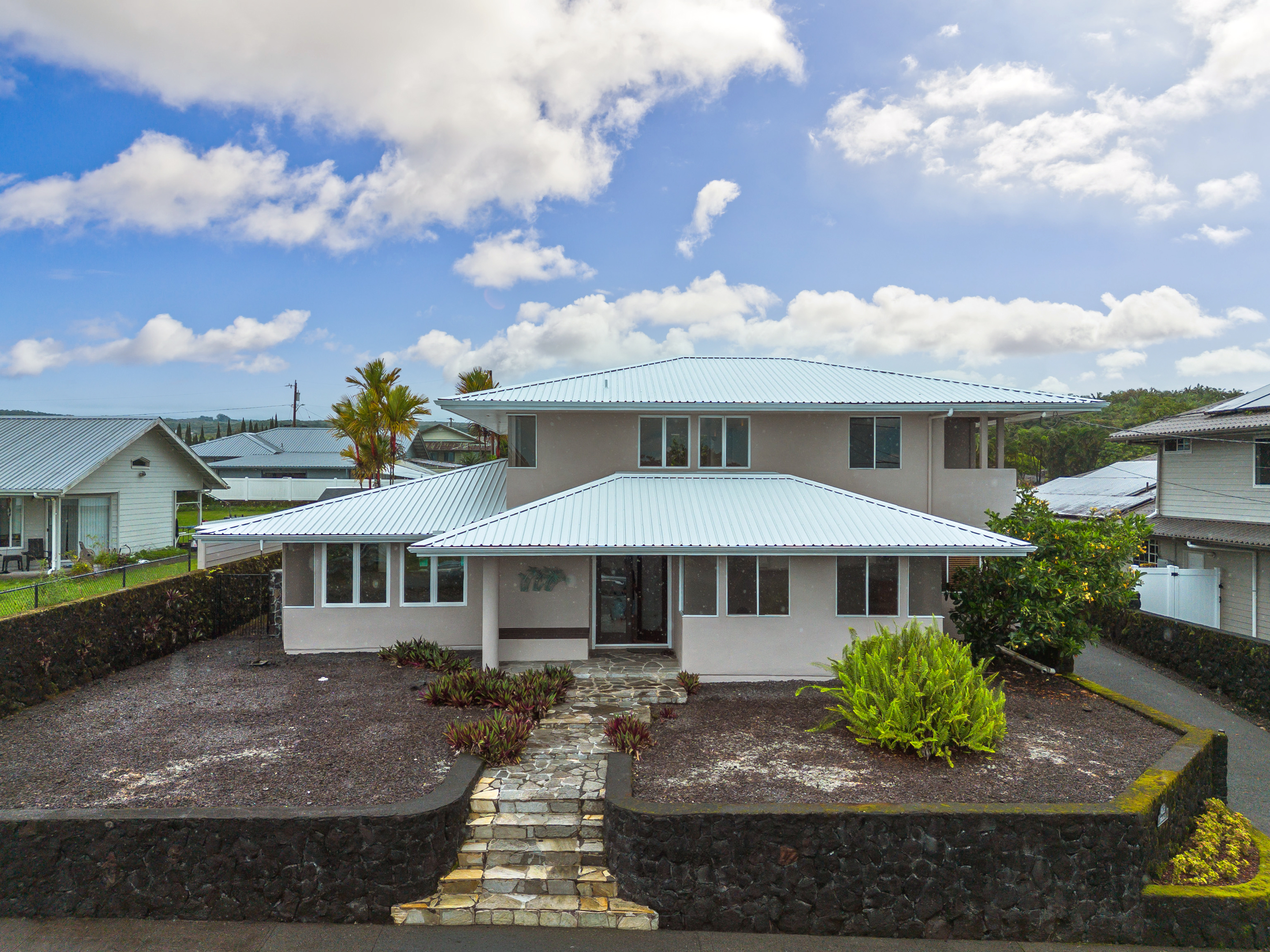 862 Hoolaulea Street Hilo, HI 96720 - Photo 1 of 30