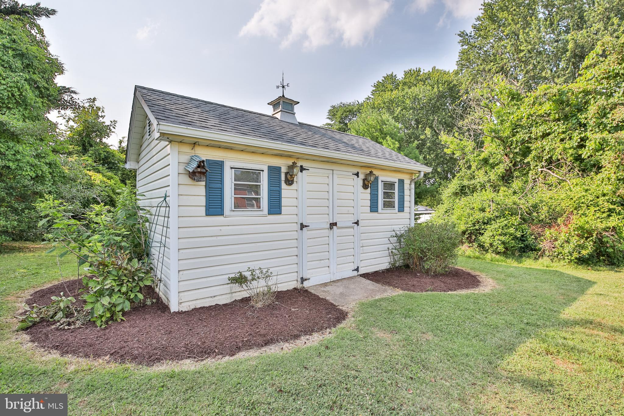 9922 Philadelphia Road Baltimore, MD 21237 - Photo 41 of 44 Storage shed