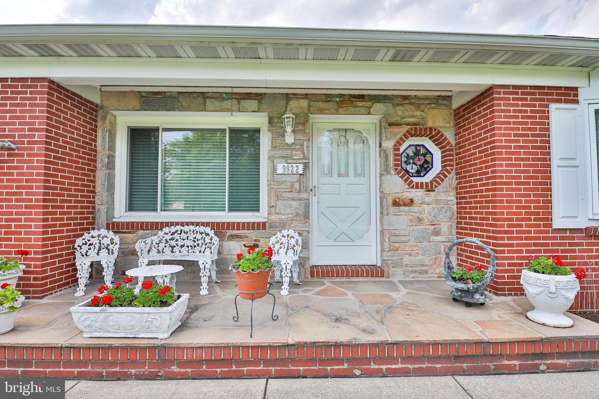 9922 Philadelphia Road Baltimore, MD 21237 - Photo 6 of 44 Covered entryway