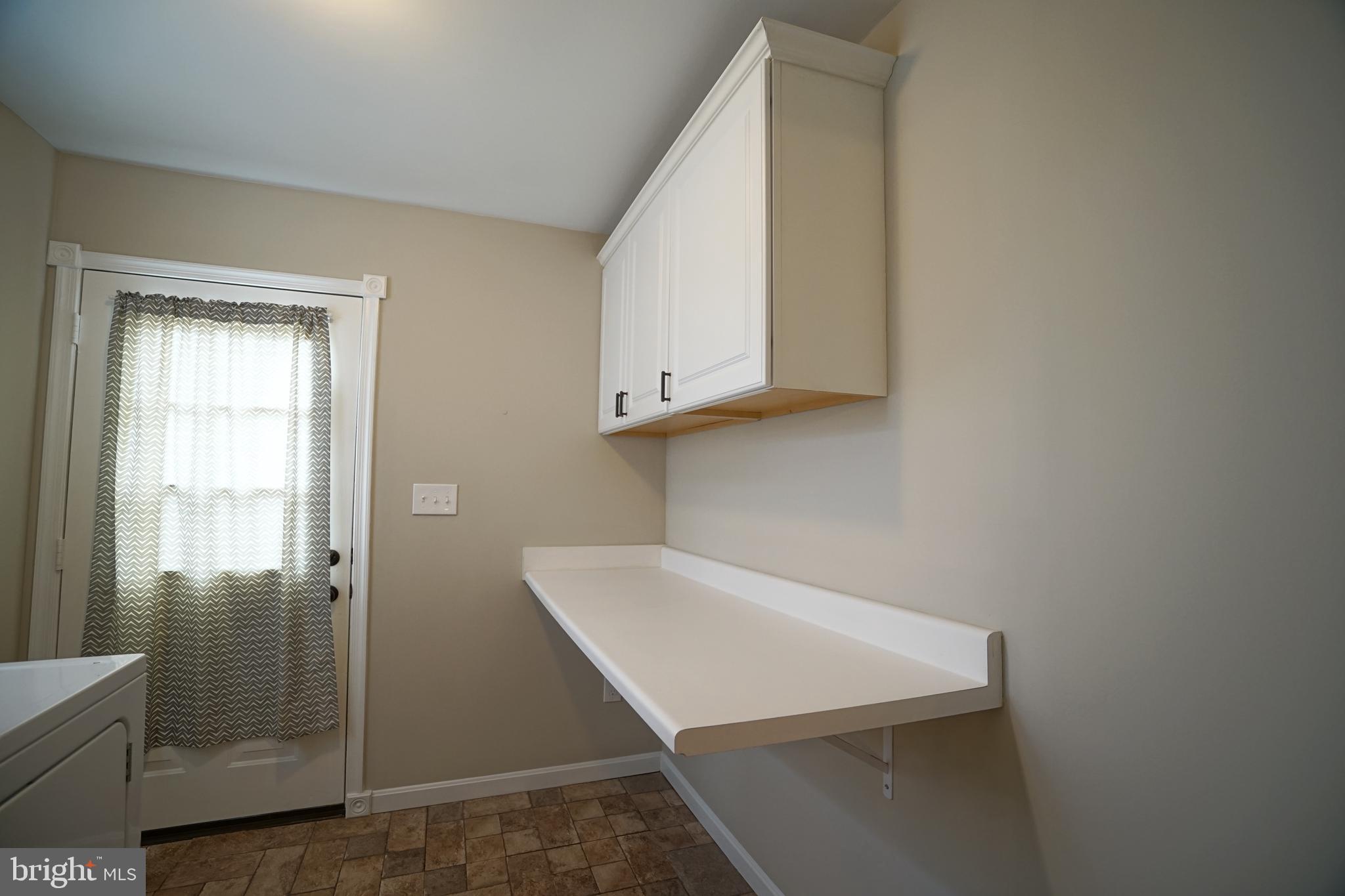 3713 Greenvale Road Baltimore, MD 21229 - Photo 14 of 36 Gallery Image 14