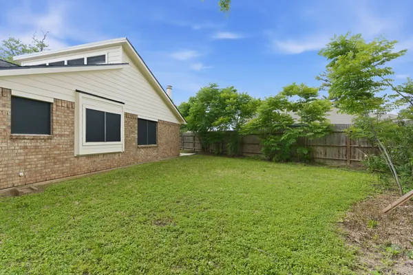 $2,150 | 11631 Inga Lane, Houston, TX 77064