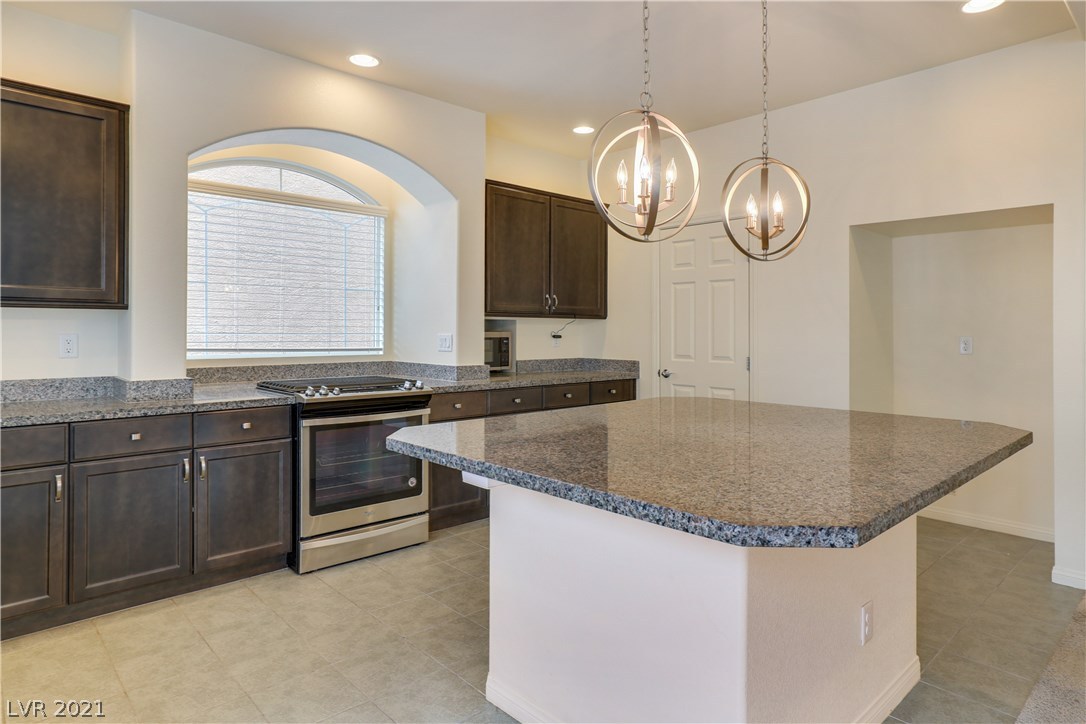 10588 Parthenon Street Las Vegas, NV 89183 - Photo 8 of 37