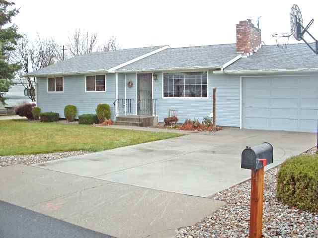 1317 North Best Road Spokane Valley, WA 99216 - Photo 1 of 9 Gallery Image 1