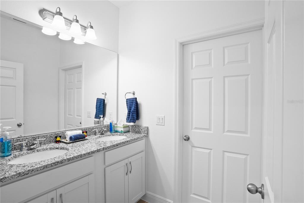 7251 Rolling Leaf Road Groveland, FL 34736 - Photo 22 of 45 Gallery Image 22