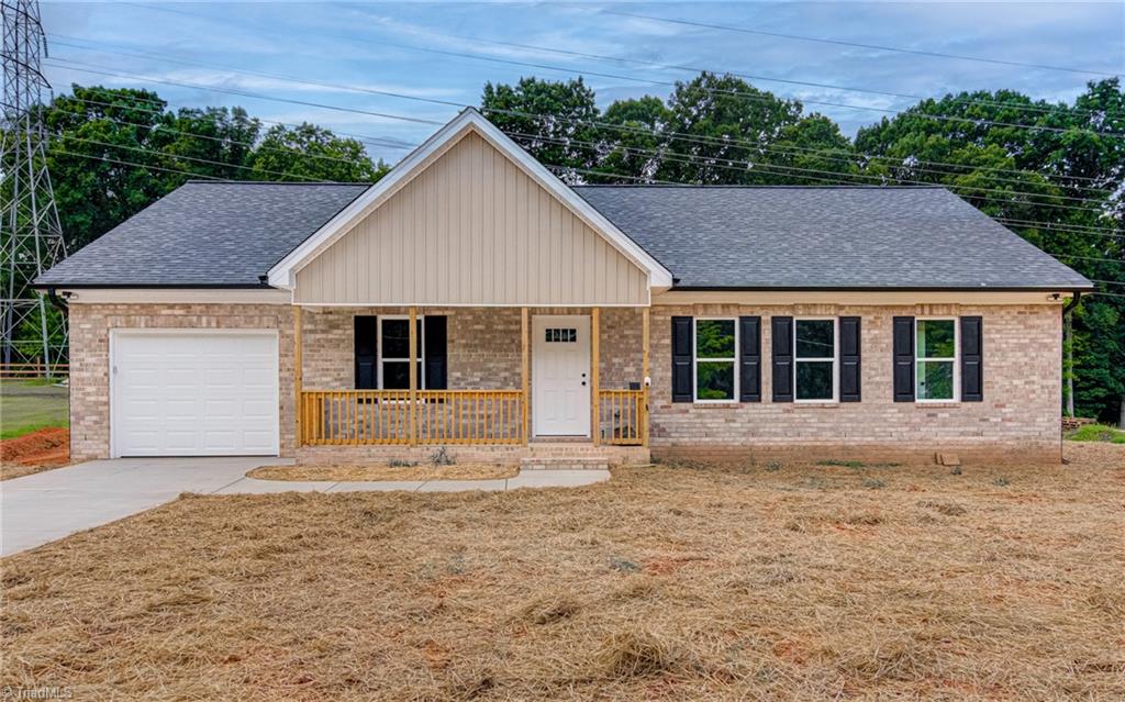 4600 Haven Crest Road Winston-Salem, NC 27106 - Photo 1 of 31