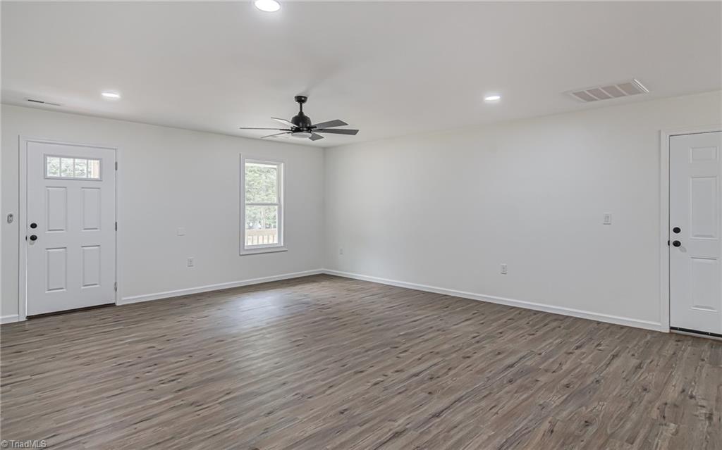 4600 Haven Crest Road Winston-Salem, NC 27106 - Photo 4 of 31