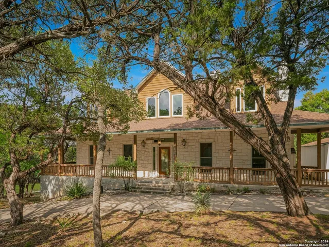 $689,000 | 18705 Lookout Mountain Trail, Helotes, TX 78023