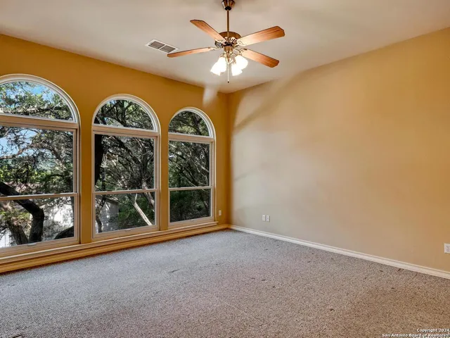$689,000 | 18705 Lookout Mountain Trail, Helotes, TX 78023