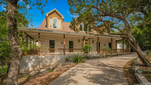 $689,000 | 18705 Lookout Mountain Trail, Helotes, TX 78023