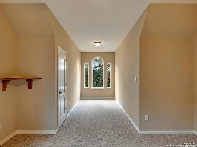 $689,000 | 18705 Lookout Mountain Trail, Helotes, TX 78023