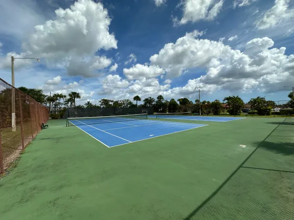 $160,000 | 5725 Fernley Drive East, Unit 40, West Palm Beach, FL 33415