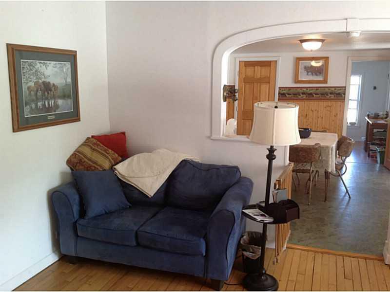 795 Garfield Road Auburn, ME 04210 - Photo 16 of 32 Living Room.