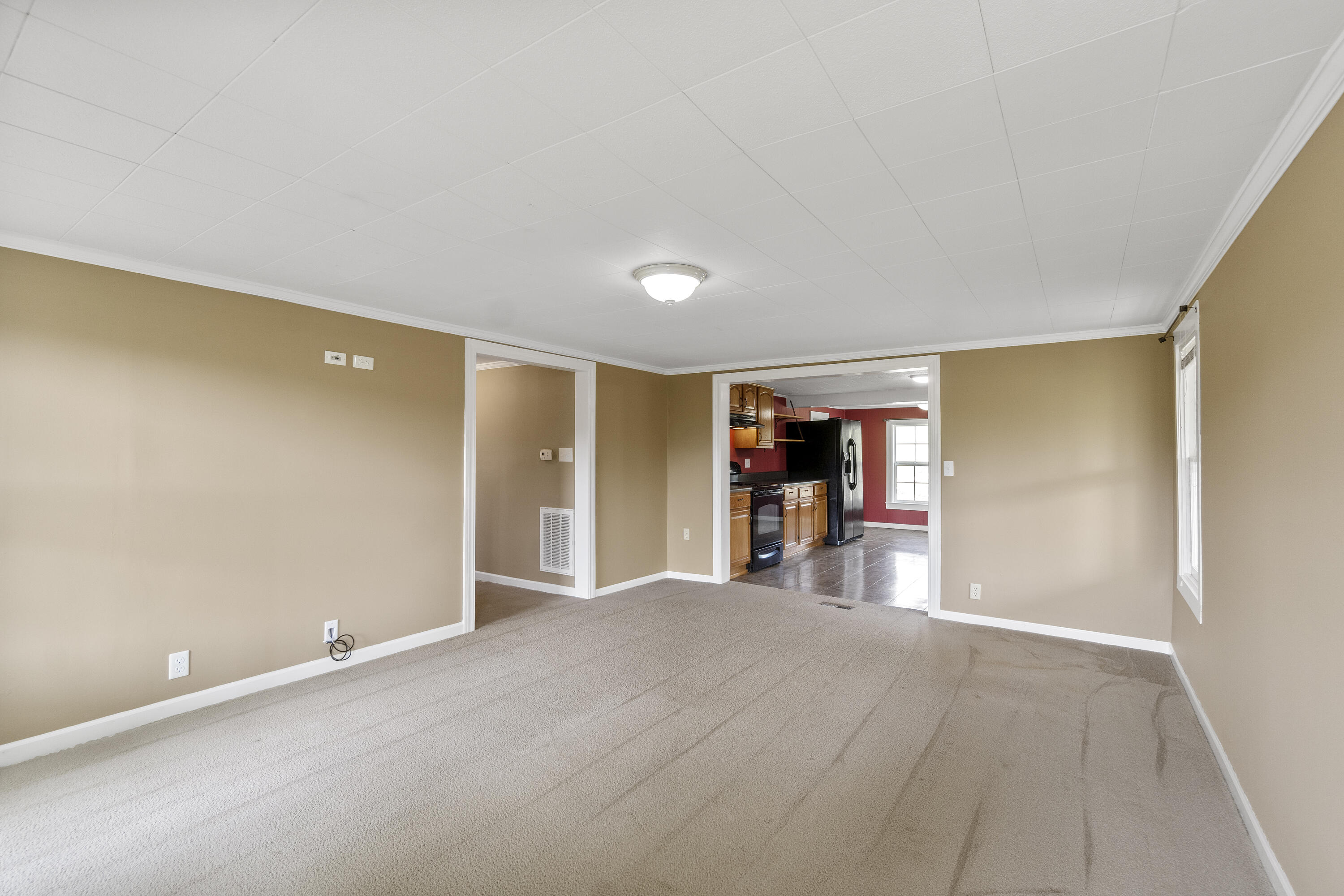5030 Warrensburg Road Greeneville, TN 37743 - Photo 29 of 49 Family Room