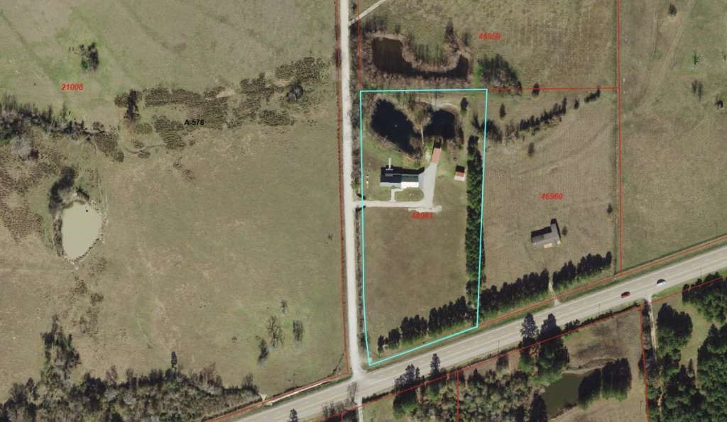 2 Birdwell Road Bedias, TX 77831 - Photo 4 of 11 a bathroom with a shower